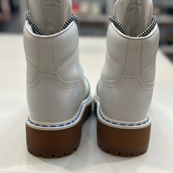 RARE Prada Boots! - Picture 7 of 7